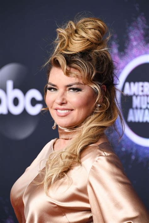 most recent pictures of shania twain